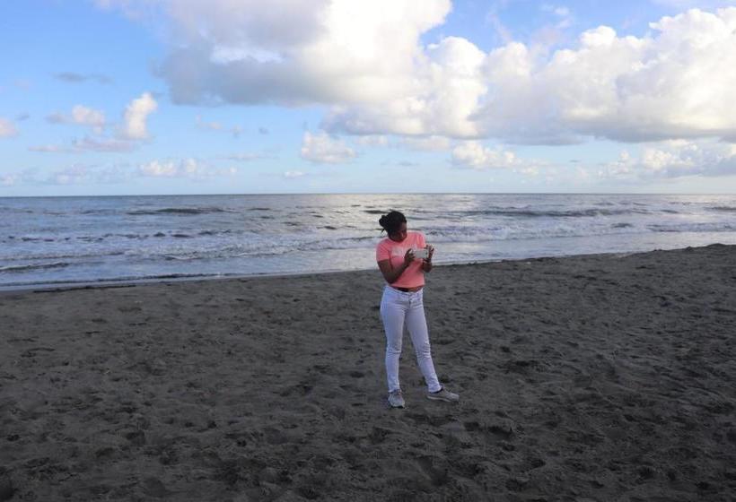 ペンション Zéfiro Hostal