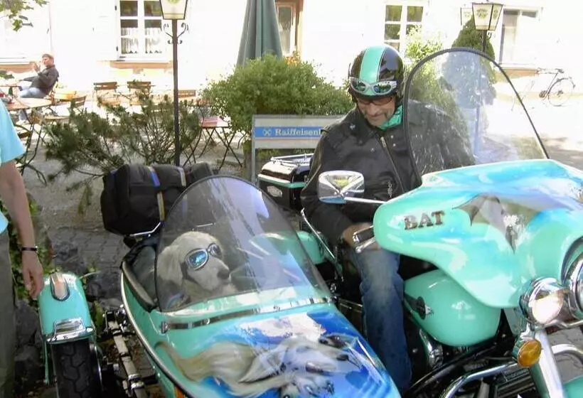 Retkeilymaja Gasthaus Zur Moosmühle