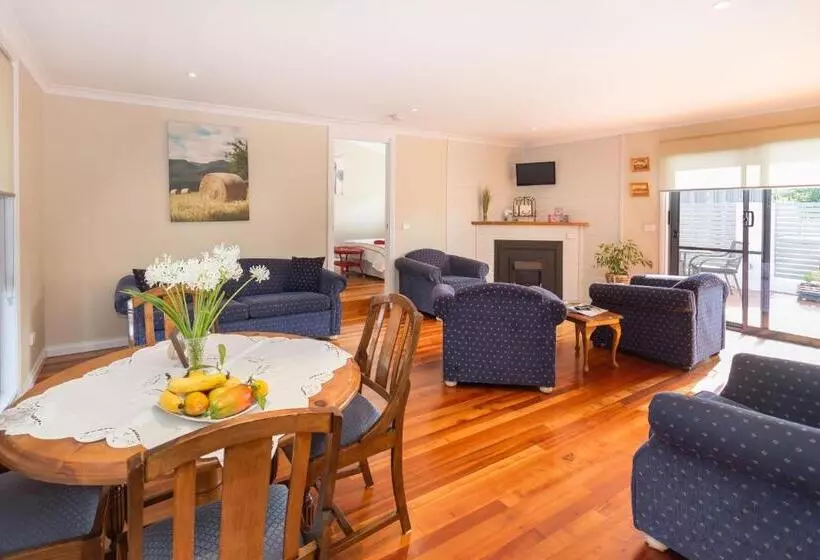 Aamiaismajoitus (B&B) Cradle At Casa Blanca Country Retreat