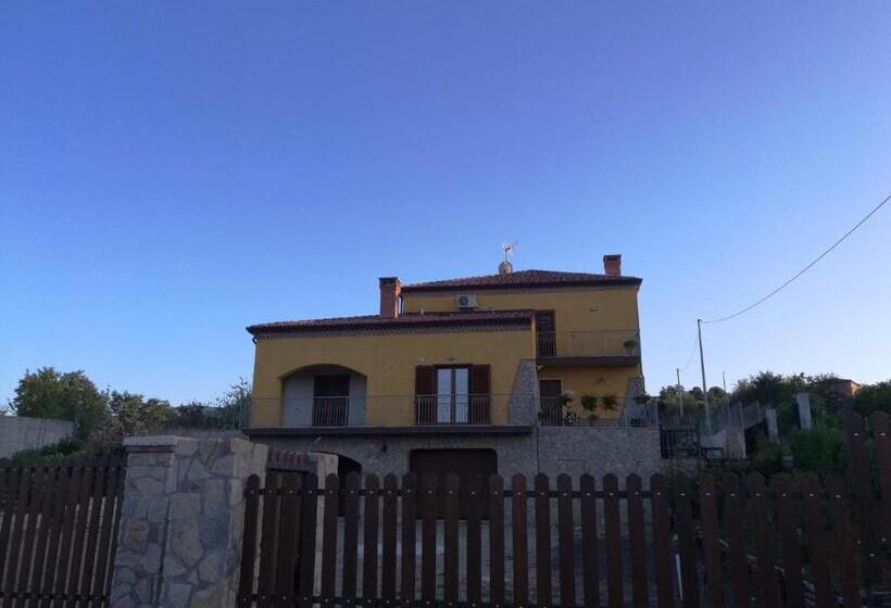 مبيت وإفطار Lacus Pensilis