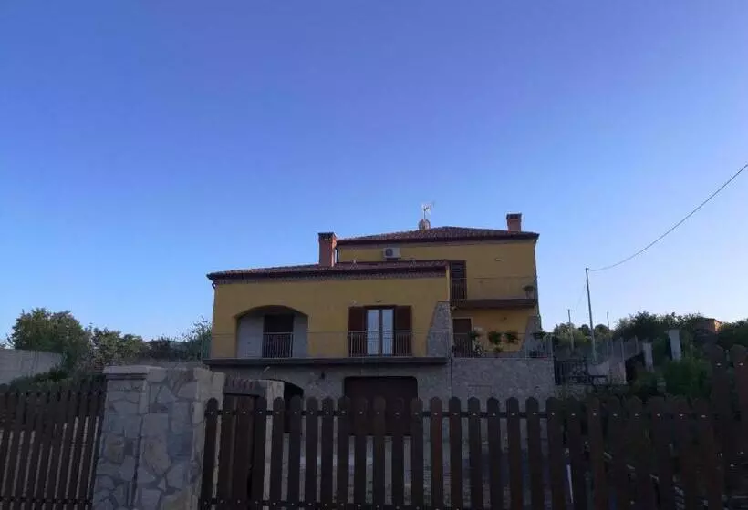 Aamiaismajoitus (B&B) Lacus Pensilis