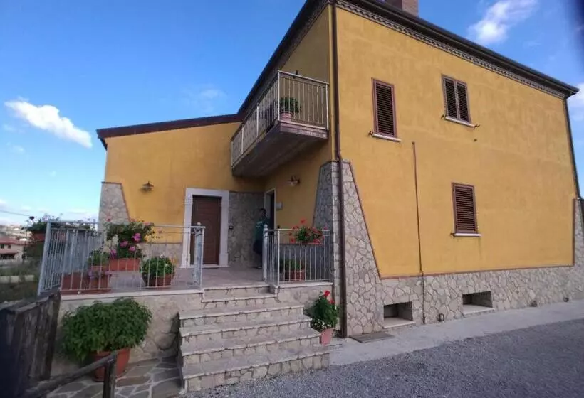 Aamiaismajoitus (B&B) Lacus Pensilis