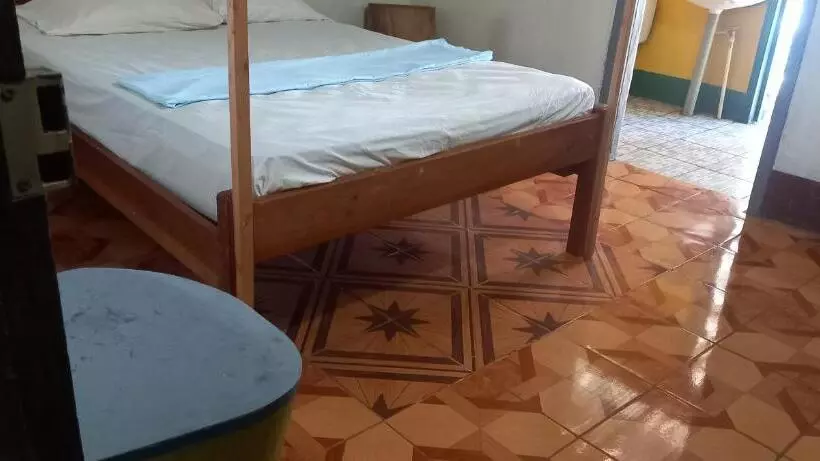 Aamiaismajoitus (B&B) Rocks Beach