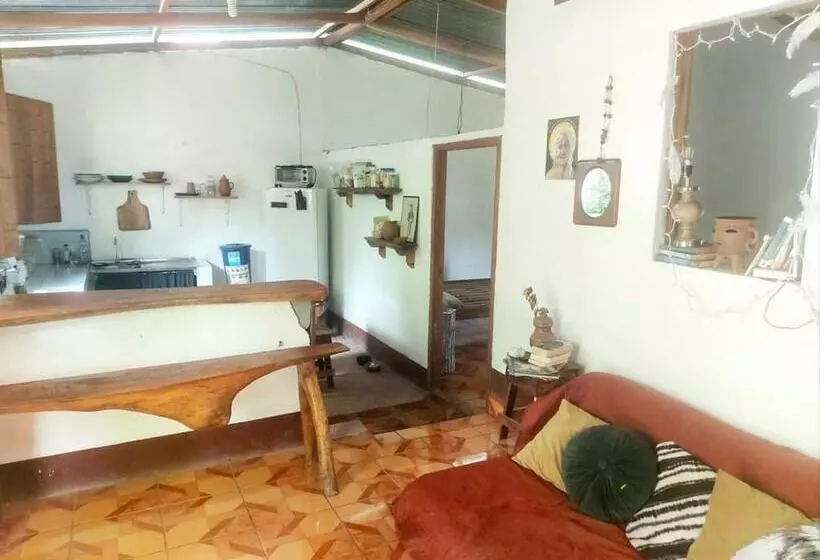 Aamiaismajoitus (B&B) Rocks Beach