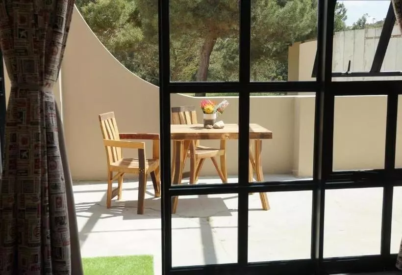 Aamiaismajoitus (B&B) Stellar Overberg Travellers Lodge