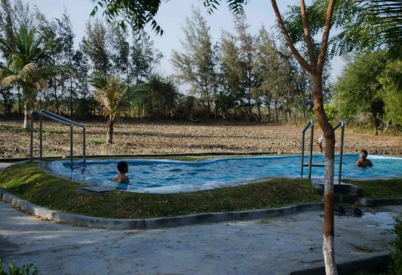 Bhavna Resort & Farm