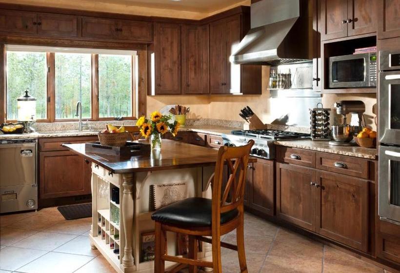 Cabin Creek Landing B&b