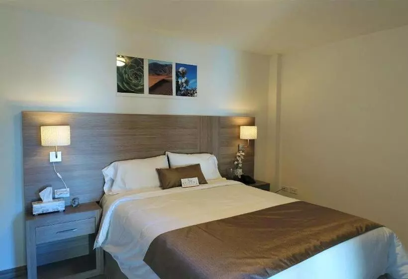 Hotelli California Comfort & Suites