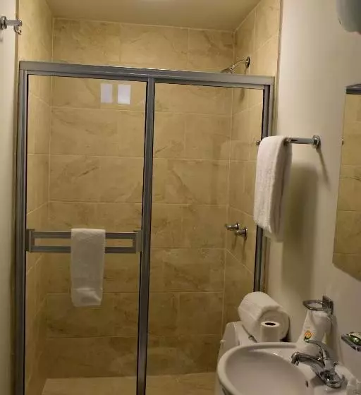 Hotelli California Comfort & Suites