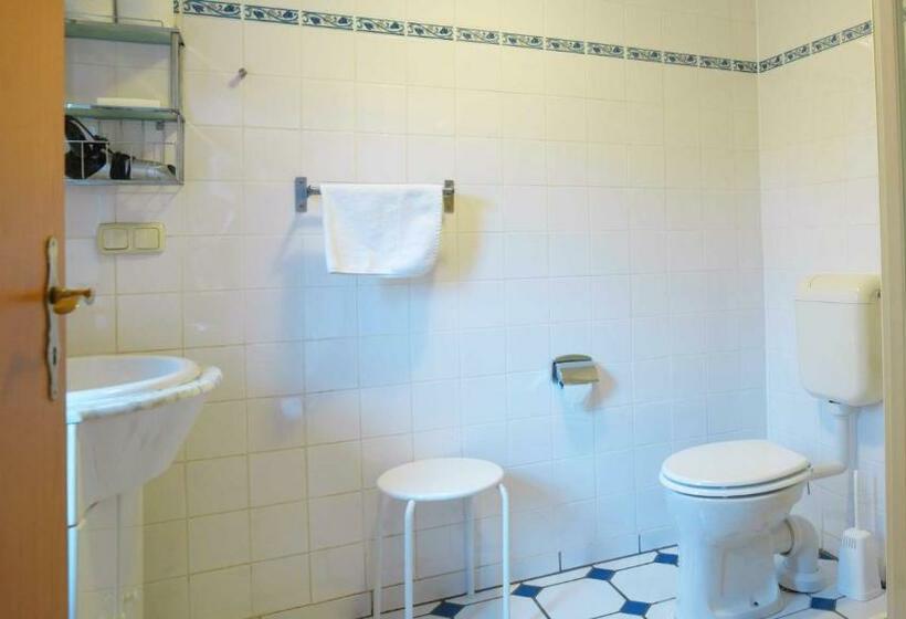 Отель Feriengut Dalwitz Ferienhaeuser