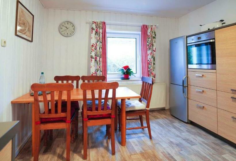 Отель Feriengut Dalwitz Ferienhaeuser