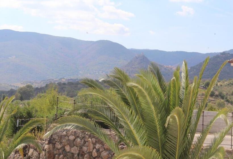 Отель Le Tre Rose