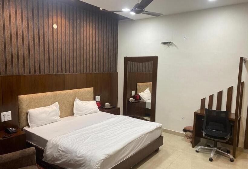 ホテル Temple View Inn