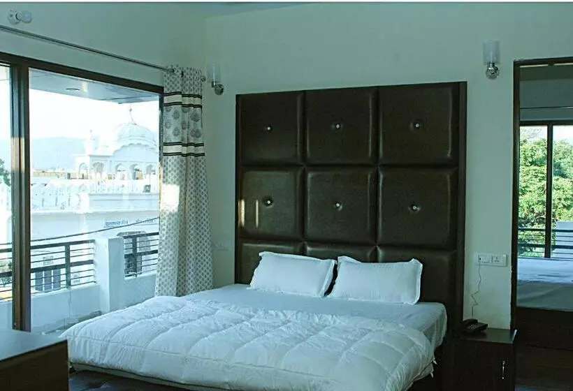 ホテル Temple View Inn