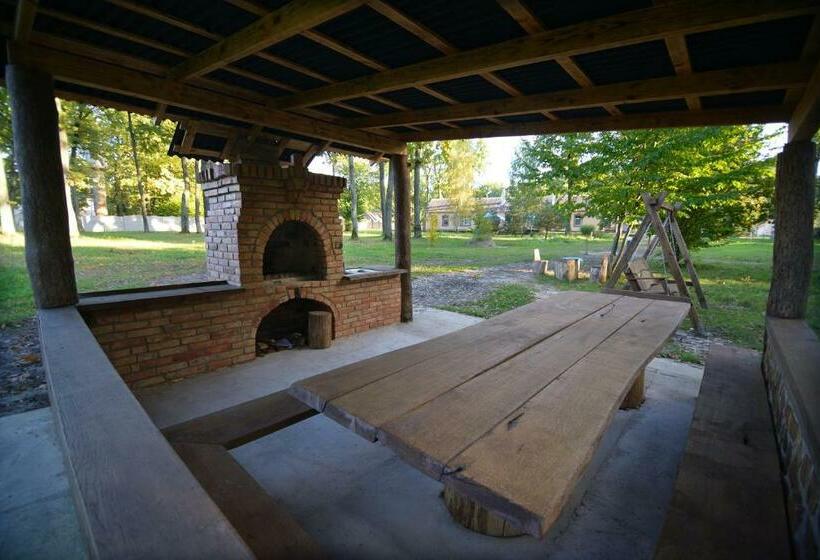 Hotel Tunnel Of Love