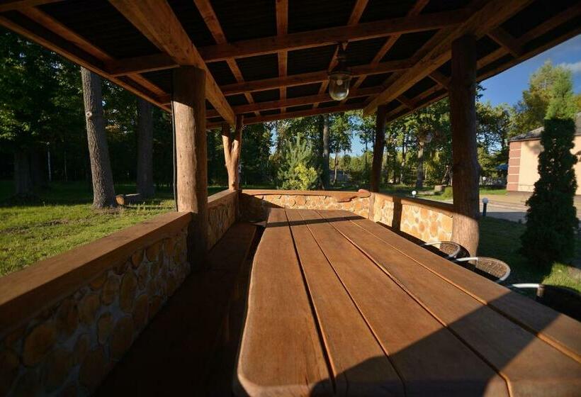 Hotel Tunnel Of Love