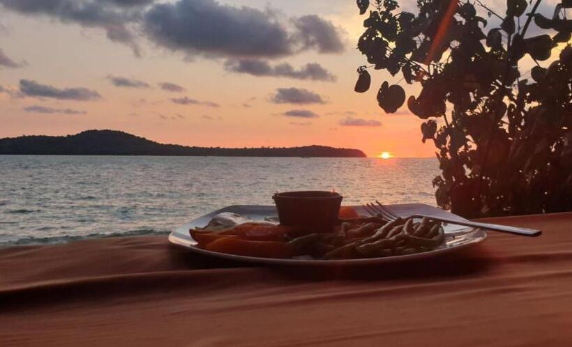 Pensione Crusoe Koh Takiev Island