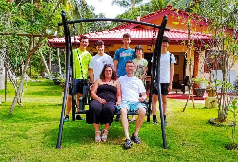 بنسيون Green Sapphire Holiday Resort Wilpaththu