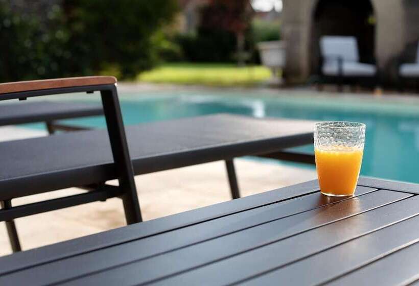 펜션 L Hote Antique   Maison D Hote  4 Suites Avec Cuisine