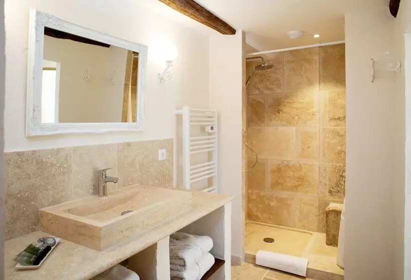 Majatalo L Hote Antique   Maison D Hote  4 Suites Avec Cuisine