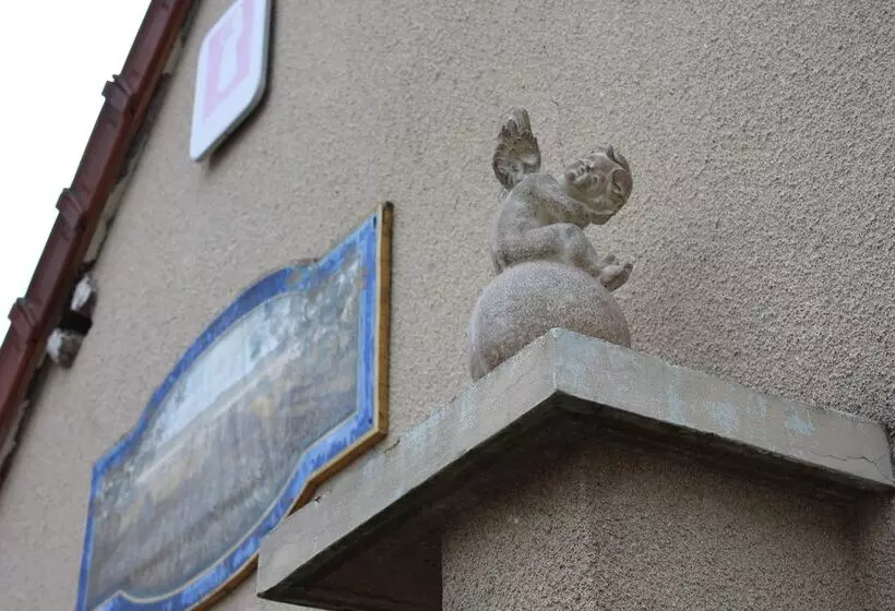 Majatalo La Part Des Anges