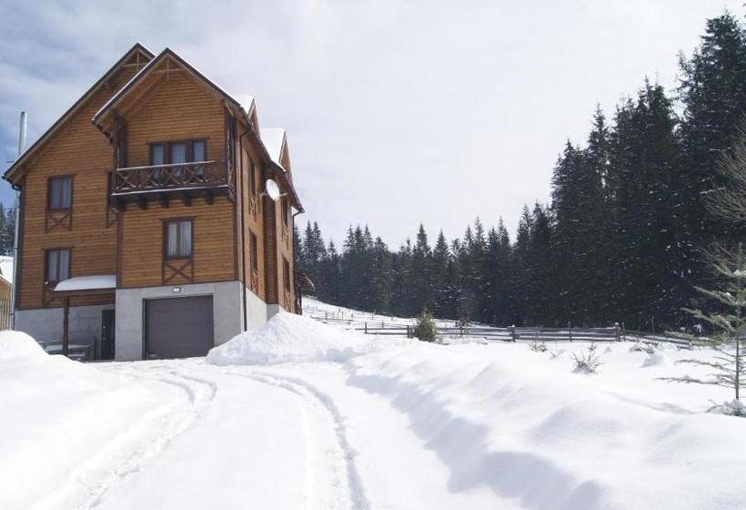 پانسیون Marmarosy