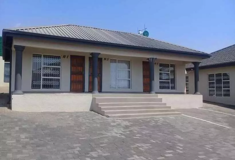 ペンション Naledi Lodge & Guest Houses