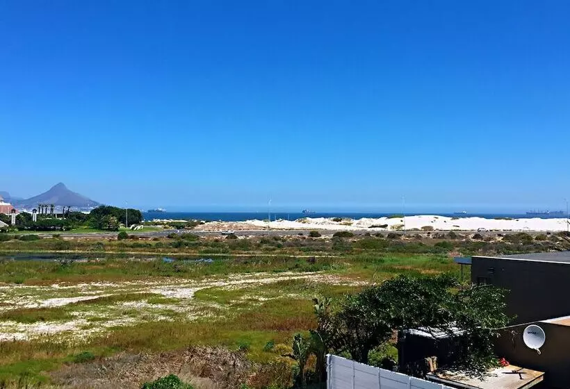 Majatalo Peach On Beach Boutique Guesthouse