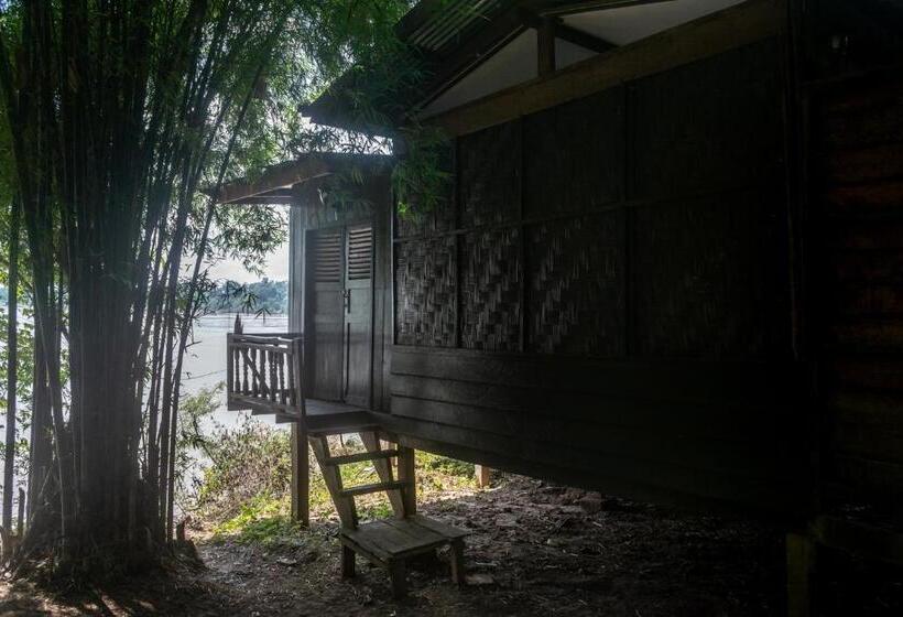 膳宿费 Pomelo Restaurant And Guesthouse S Fishermen & A Tammarine Bungalow Riverfront   Immerse In Nature