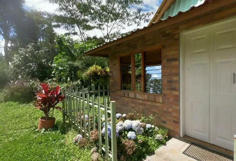 Majatalo Tribu Ecohostal