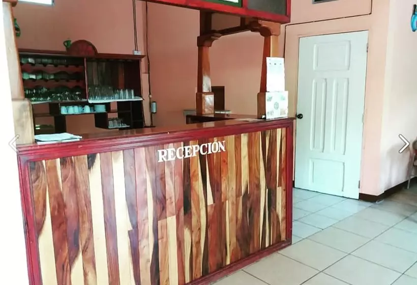 هاستل Hostal Miraflores