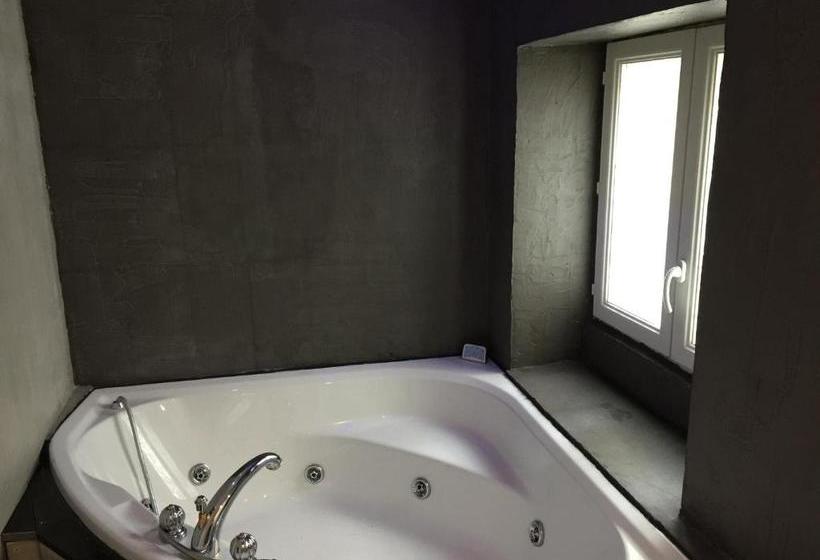 مبيت وإفطار Lepiver