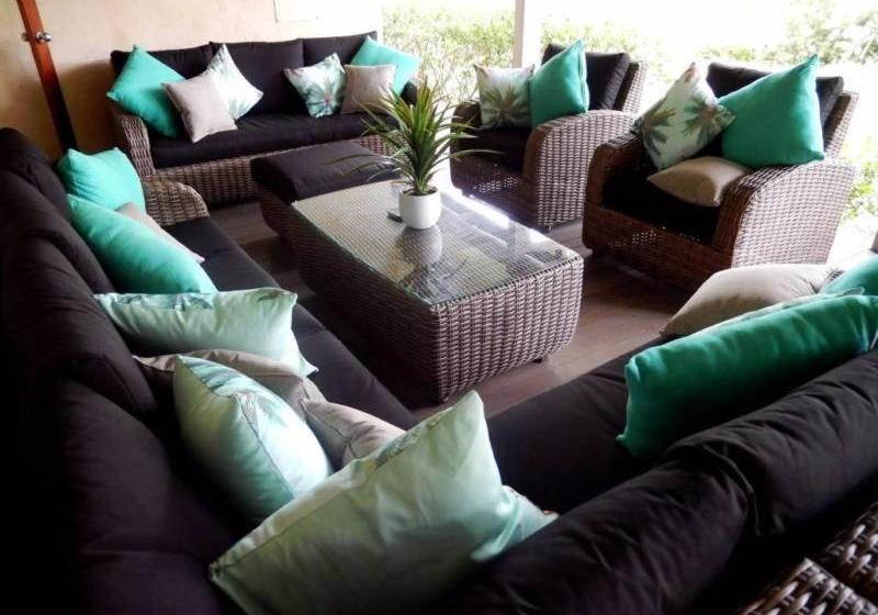 ベッドアンドブレックファースト Riverbend Suite Rooms