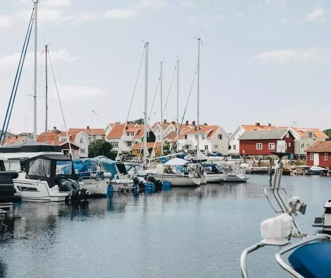 Björholmen Hotell & Restaurang