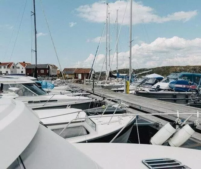 Björholmen Hotell & Restaurang