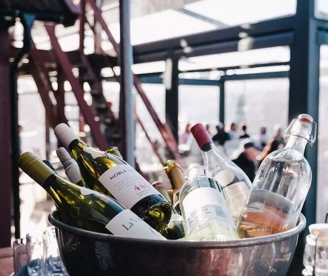 Björholmen Hotell & Restaurang