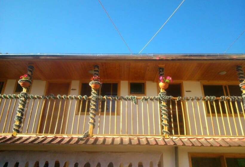 Отель Guican De La Sierra