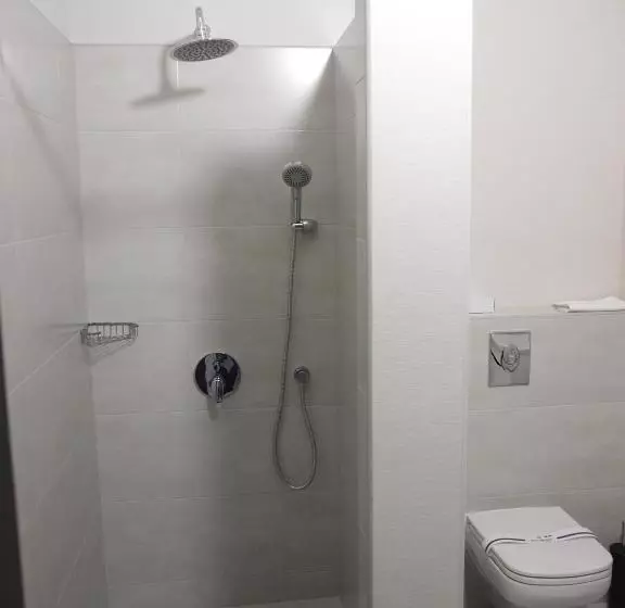 Hotel Nika 2