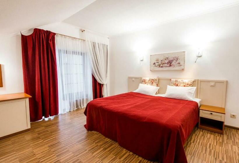 ホテル Veselyj Zajets