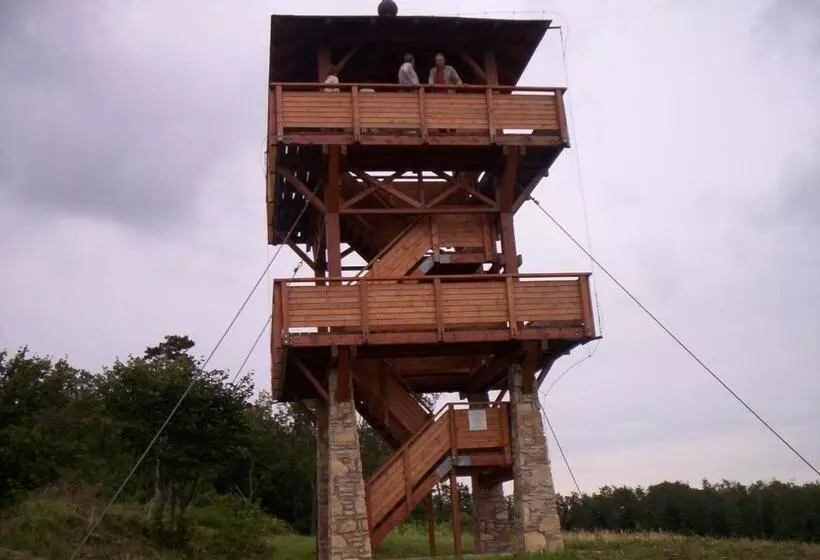 Majatalo Bakonyi Apartmanház Eplény