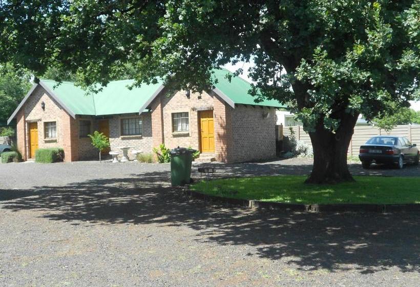 ペンション Die Groen Koei Gastehuis