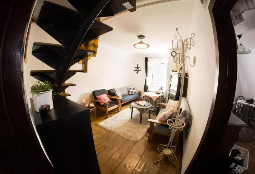 Majatalo Dům V Centru