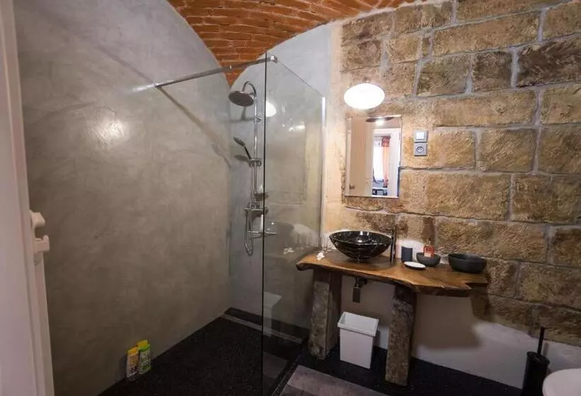 Majatalo Dům V Centru