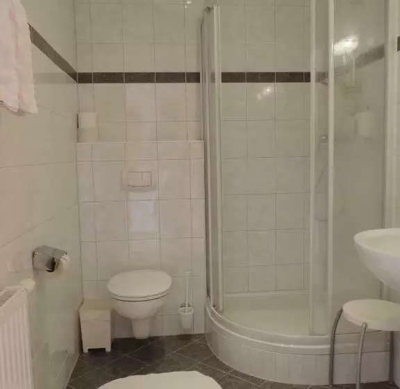 ペンション Dorfwirt