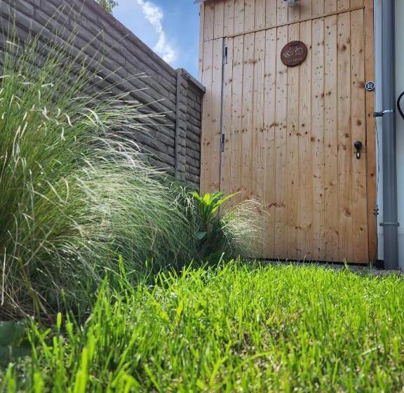 Panzió La Bobul Apartments