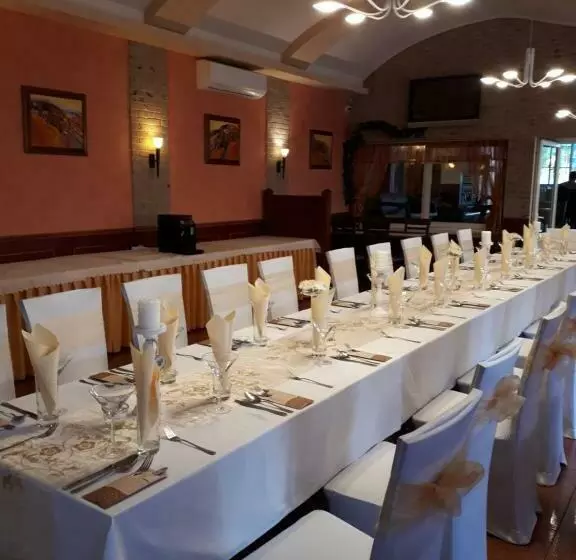 Majatalo Penzión Fontána