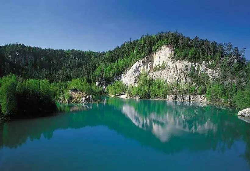 Majatalo Penzion Hotelu Central