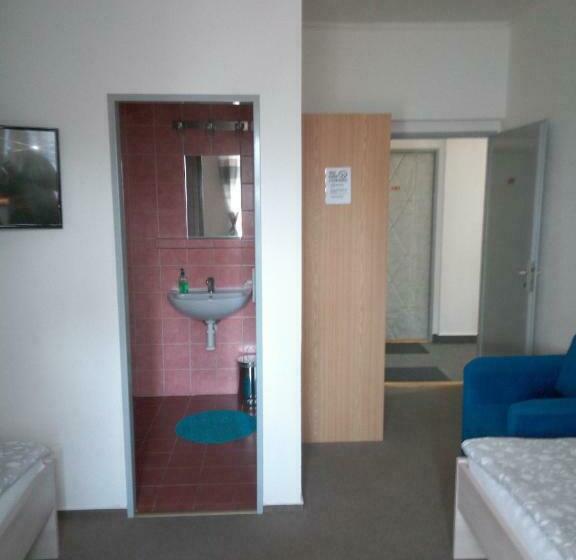 Panzió Penzion S Restaurací U Mlyna Com