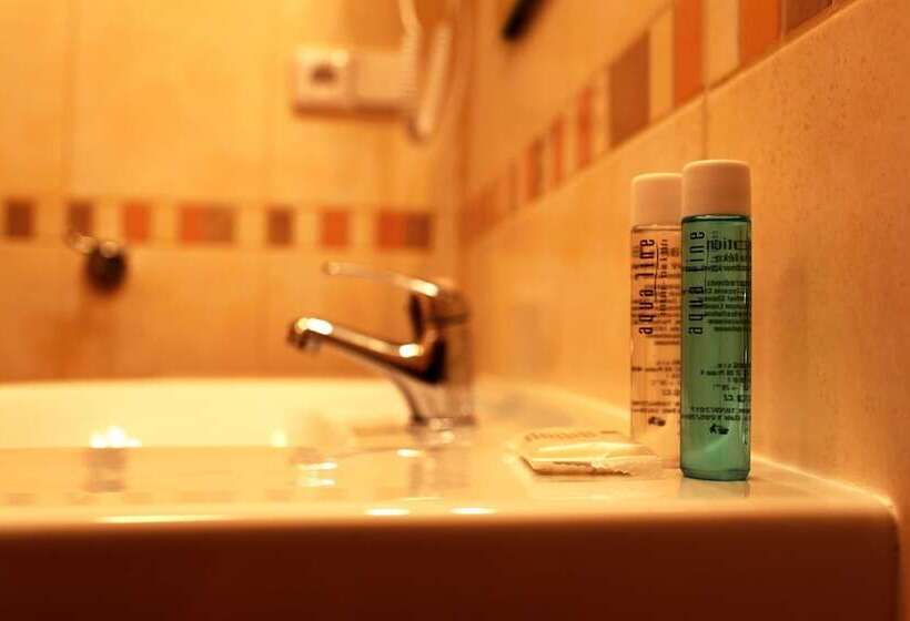 بنسيون Statek 1738