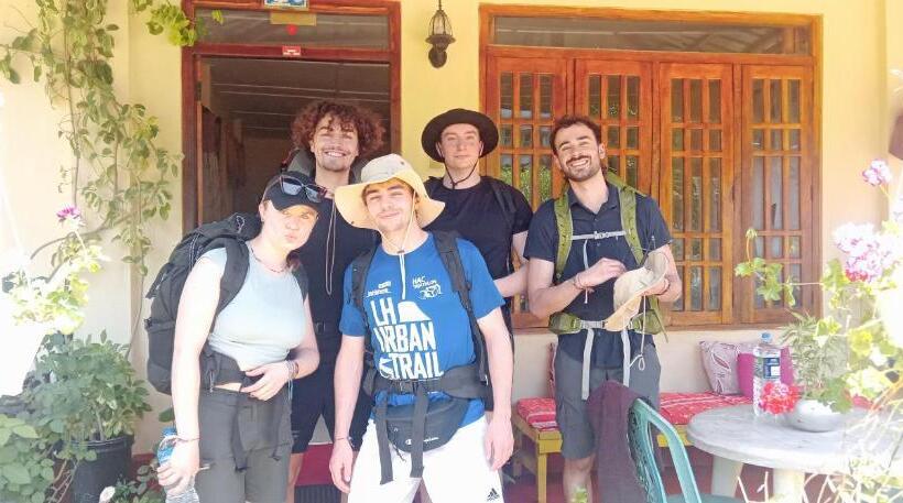 بنسيون Vegetable Garden House